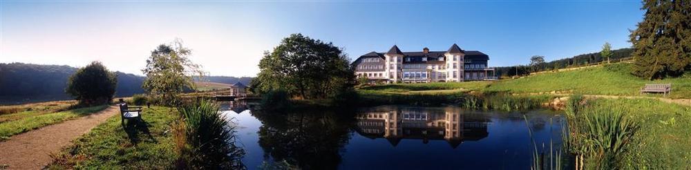 Hofgut Georgenthal Hotel Hohenstein ภายนอก รูปภาพ