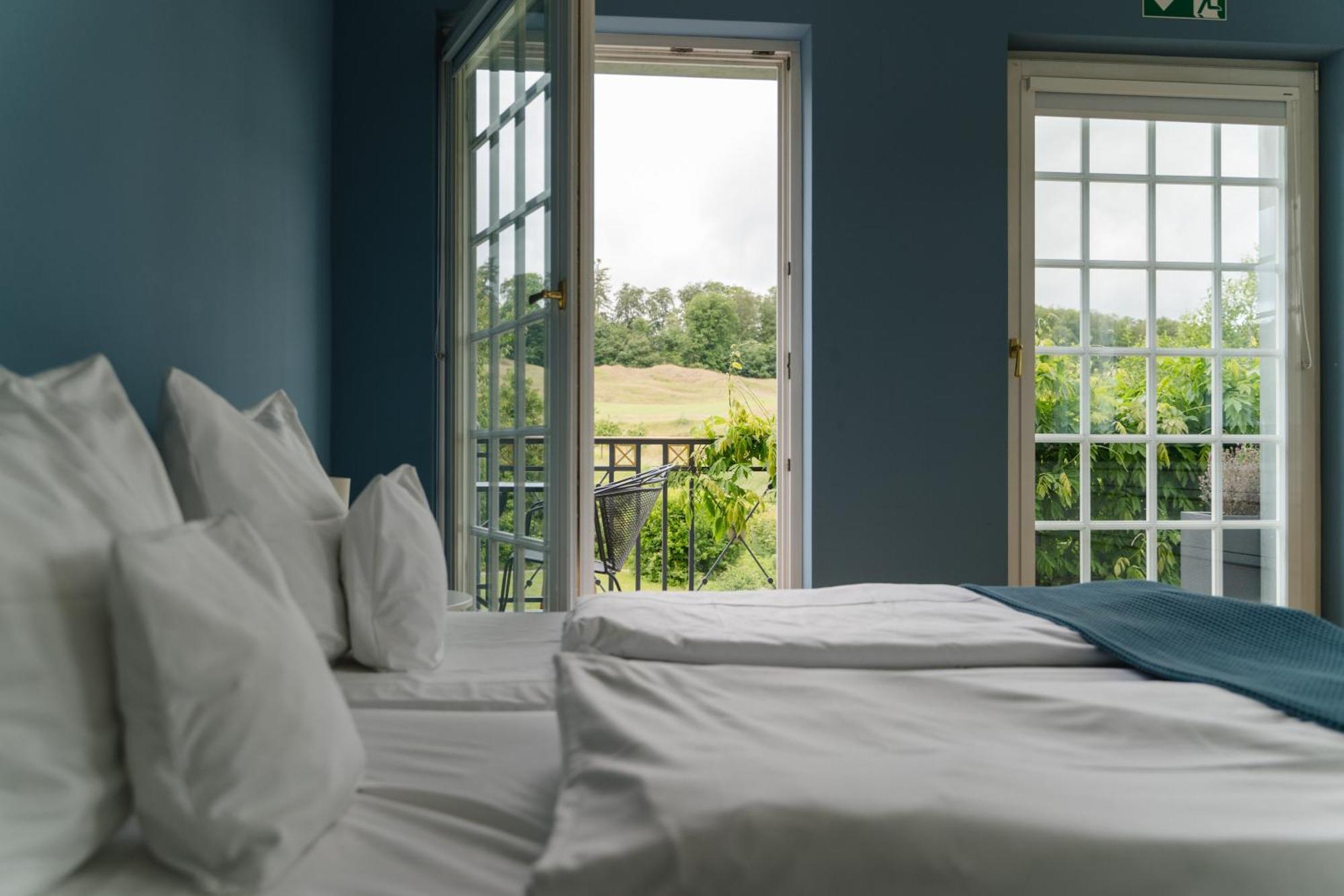 Hofgut Georgenthal Hotel Hohenstein ภายนอก รูปภาพ