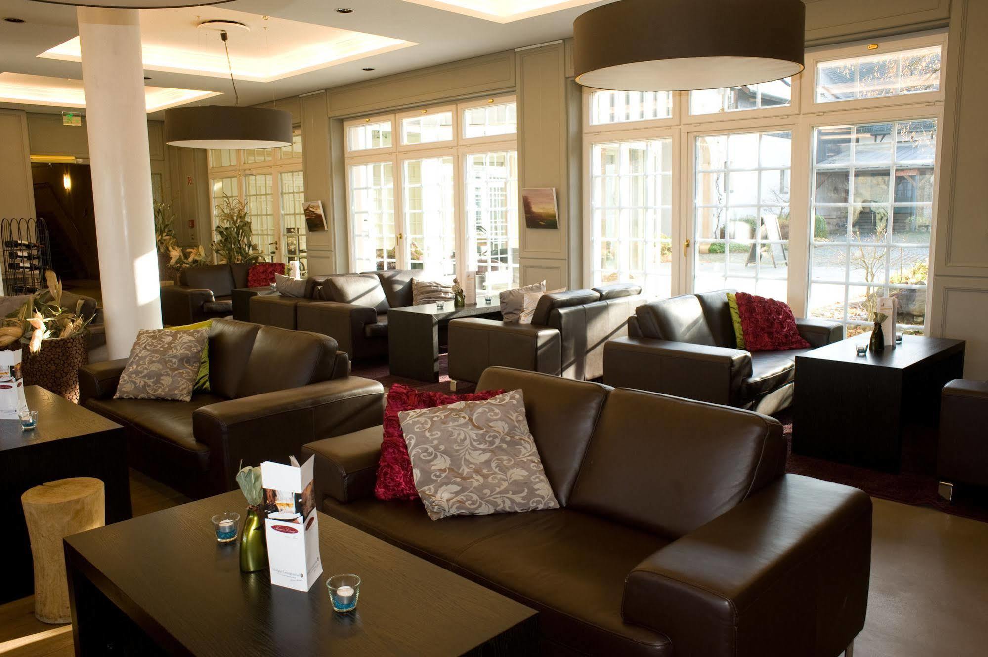Hofgut Georgenthal Hotel Hohenstein ภายนอก รูปภาพ