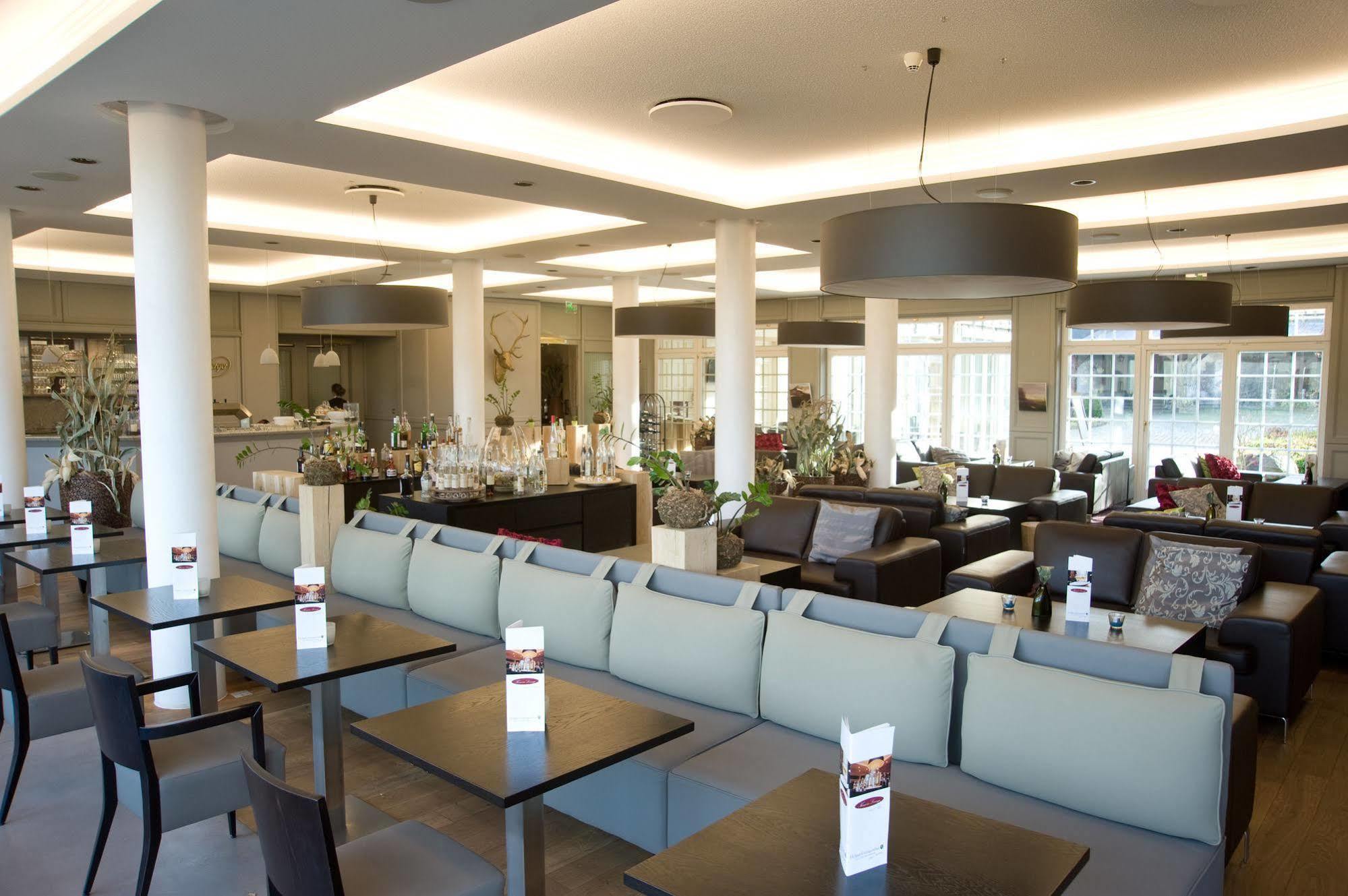 Hofgut Georgenthal Hotel Hohenstein ภายนอก รูปภาพ