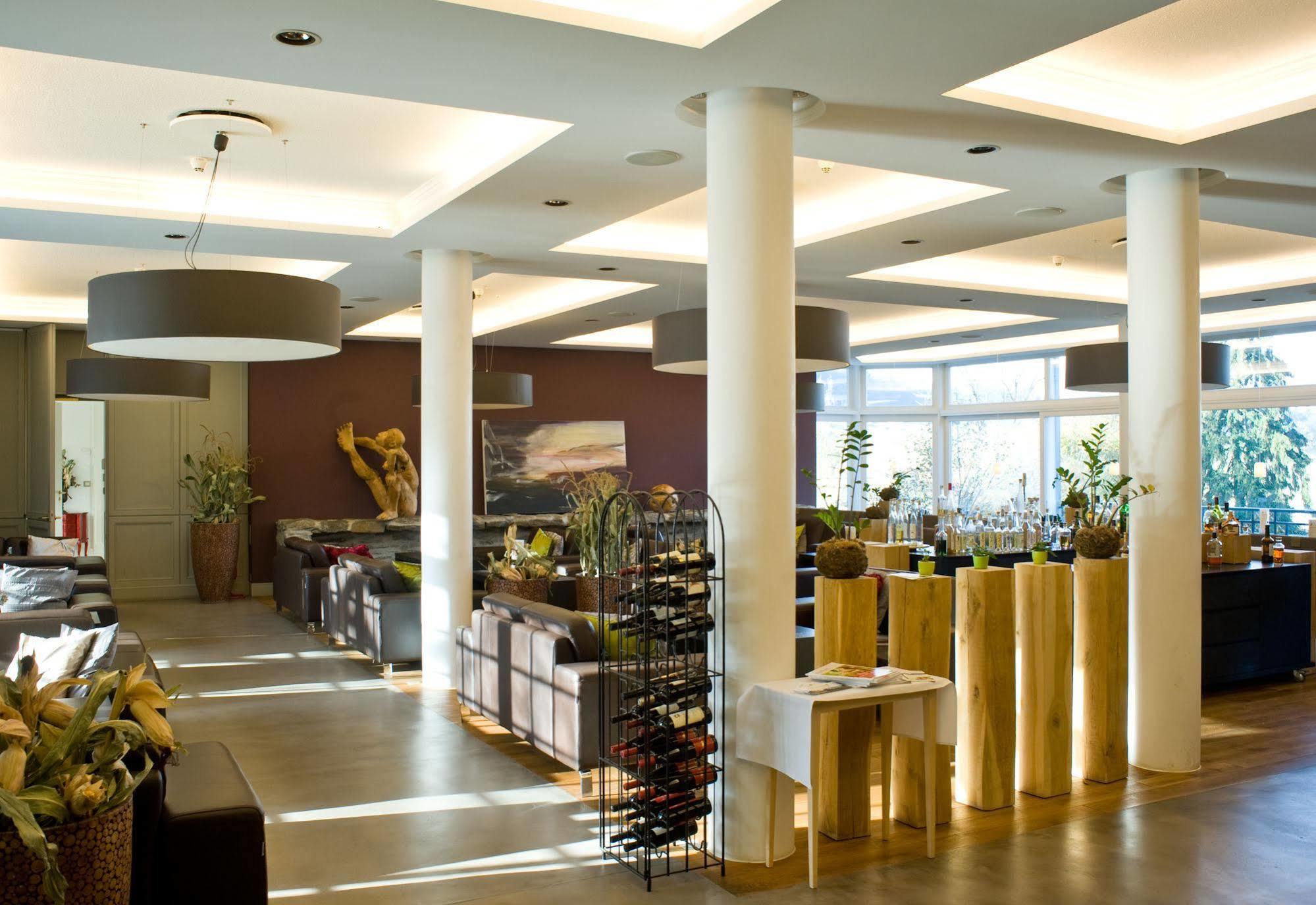 Hofgut Georgenthal Hotel Hohenstein ภายนอก รูปภาพ