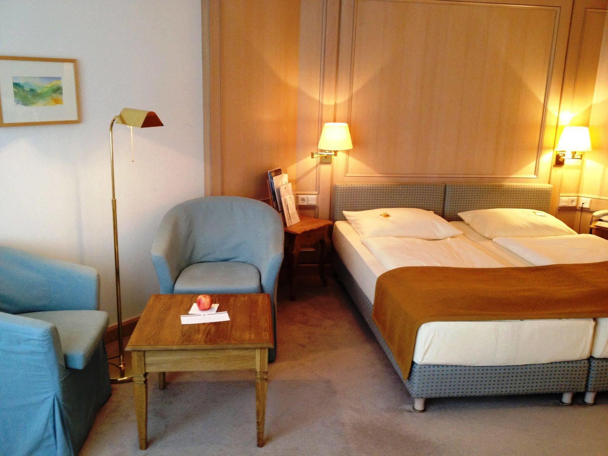 Hofgut Georgenthal Hotel Hohenstein ภายนอก รูปภาพ