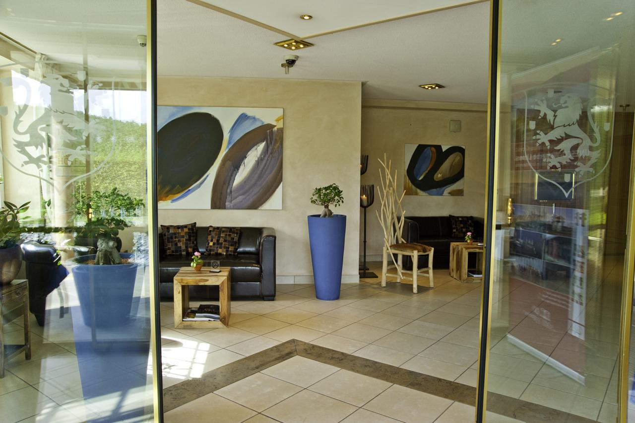 Hofgut Georgenthal Hotel Hohenstein ภายนอก รูปภาพ